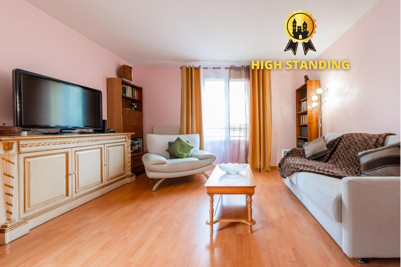 Willow - Fairytale Factory Apartment Serris Bagian luar foto